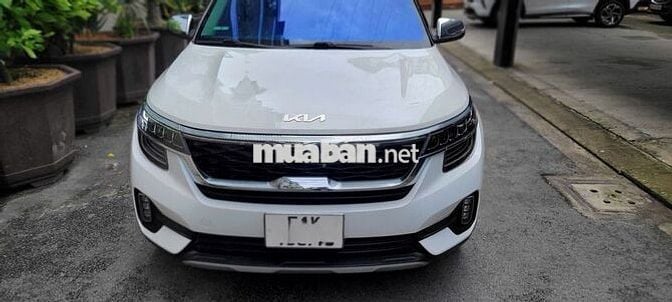 Kia Seltos 2022 Premium 1.4 AT - 34000 km