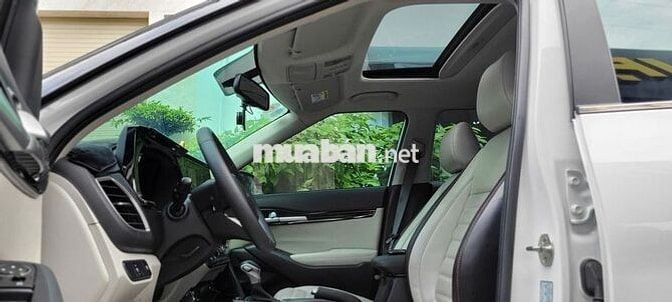 Kia Seltos 2022 Premium 1.4 AT - 34000 km