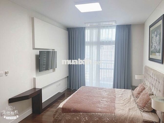 Cho thuê chung cư cao cấp 4 phòng ngủ tại Keangnam Landmark 72