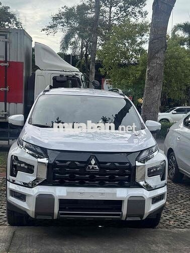 Xpander Cross - Tặng trước bạ+bảo hiểm+phụ kiện