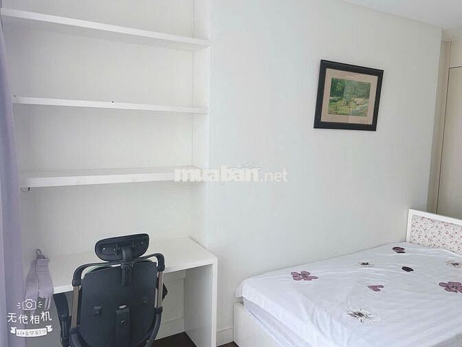 Cho thuê chung cư cao cấp 4 phòng ngủ tại Keangnam Landmark 72