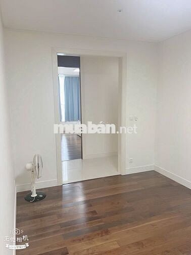 Cho thuê chung cư cao cấp 4 phòng ngủ tại Keangnam Landmark 72