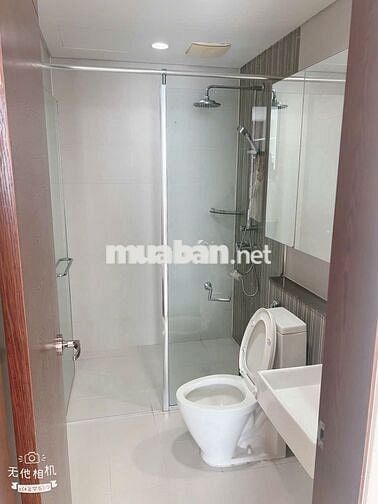 Cho thuê chung cư cao cấp 4 phòng ngủ tại Keangnam Landmark 72