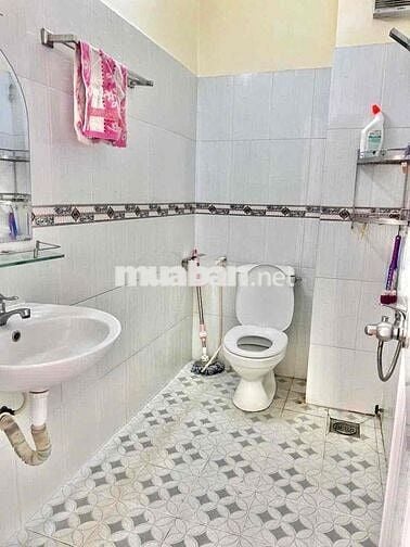 🍀Cho thuê nhà nguyên căn. Hẻm Sinco. BTân