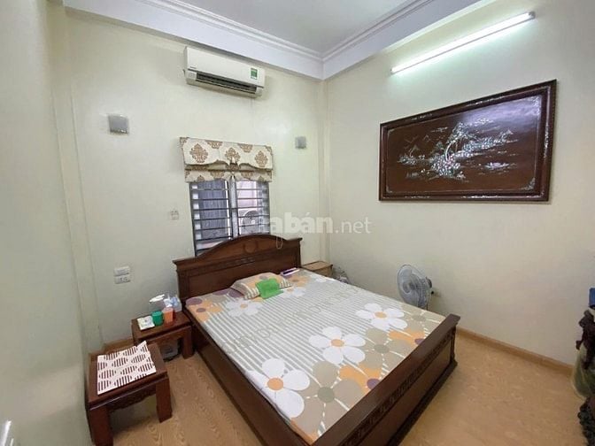 NHÀ PHÂN LÔ 2 MẶT NGÕ – OTO VÀO NHÀ – 76 M2 x 5 TẦNG – HOÀNG QUỐC VIỆT