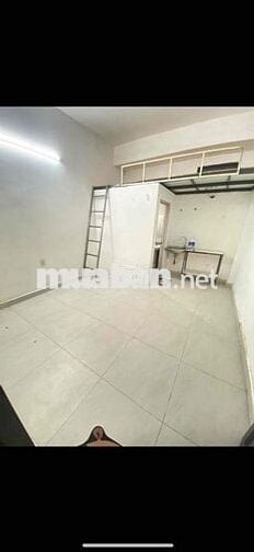 PHÒNG TRỌ CÓ GÁC NẰM DƯỚI TRỆT HUỲNH TẤN PHÁT