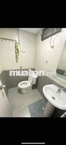 PHÒNG TRỌ CÓ GÁC NẰM DƯỚI TRỆT HUỲNH TẤN PHÁT