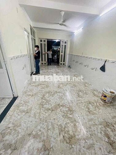 cho thuê nguyên căn đôi tầng trệt chung cư huỳnh văn chính, kinh doanh