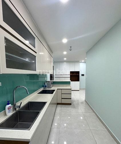 Cho thuê căn hộ lầu cao Scenic Valley, Phú Mỹ Hưng, 3PN - 2WC, nhà mới