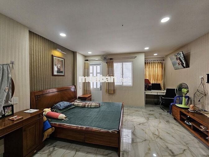 Bán nhà Nguyễn Văn Đậu, Sát mặt tiền đường, 52m2, 4 TẦNG BTCT, 4PN