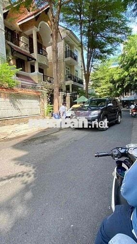 BIỆT THỰ GIÁ TỐT MT HOA LAN PHÚ NHUẬN 8x16 - HẦM 4 TẦNG GIÁ 50TR