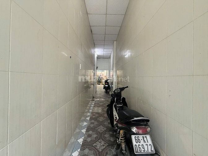 Nhà 2 Tầng, 100M2, Sổ Nở Hậu 6,2M - Cho Thuê 20Triệu/Tháng - Hẻm OTO