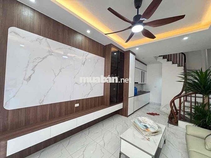 Nhà đẹp La Phù. ô tô đỗ cổng. 5 tầng xây đơn lập