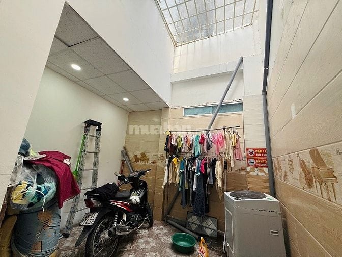 Nhà 2 Tầng, 100M2, Sổ Nở Hậu 6,2M - Cho Thuê 20Triệu/Tháng - Hẻm OTO