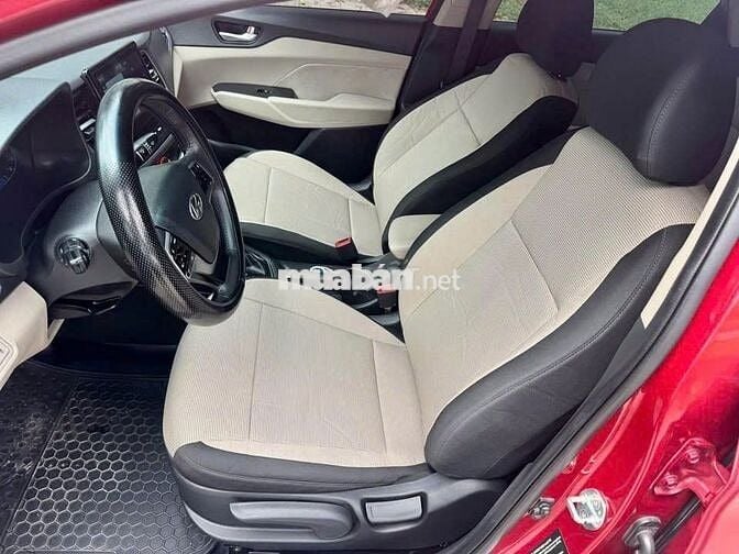 Accent 2022 bản CVT, số tự động tiêu chuẩn