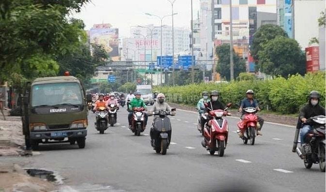 NHÀ MẶT TIỀN CỘNG HÒA, TÂN BÌNH, DT ĐẤT KHỦNG 1.200M², GIÁ 300 TỶ 