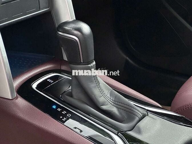 Toyota corolla cross 1.8V