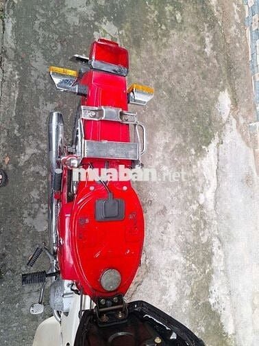 Honda DM màu Đỏ, Trắng