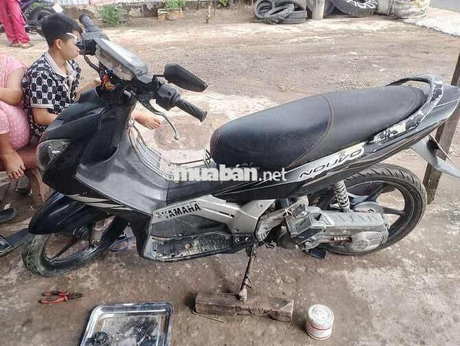 Cần bán gấp xe nhà đang đi