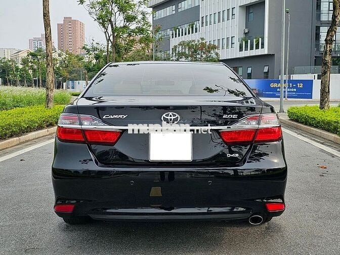 Toyota Camry 2019 bản 2.0E - 75,000 km siêu cọp.