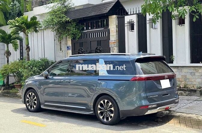 Kia Carnival 2022 Premium 2.2D 8 chỗ - 57,000 km.
