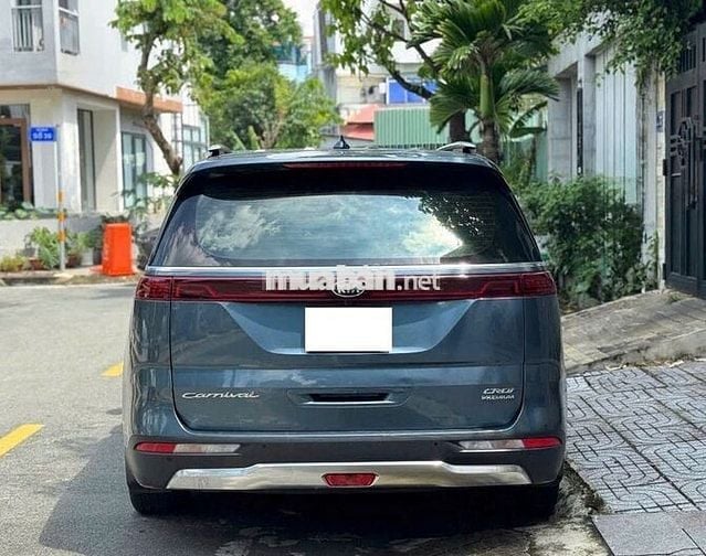 Kia Carnival 2022 Premium 2.2D 8 chỗ - 57,000 km.