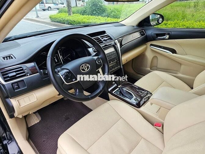 Toyota Camry 2019 bản 2.0E - 75,000 km siêu cọp.