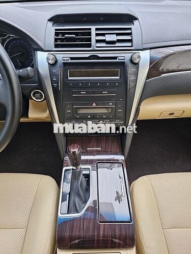 Toyota Camry 2019 bản 2.0E - 75,000 km siêu cọp.