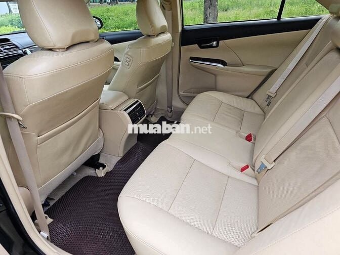 Toyota Camry 2019 bản 2.0E - 75,000 km siêu cọp.
