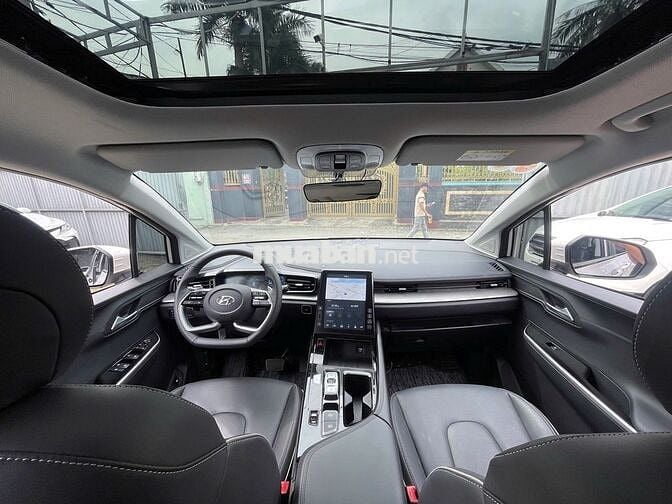 Custin 2025 Đặc Biệt 1.5T - lướt sóng 8400 km zin