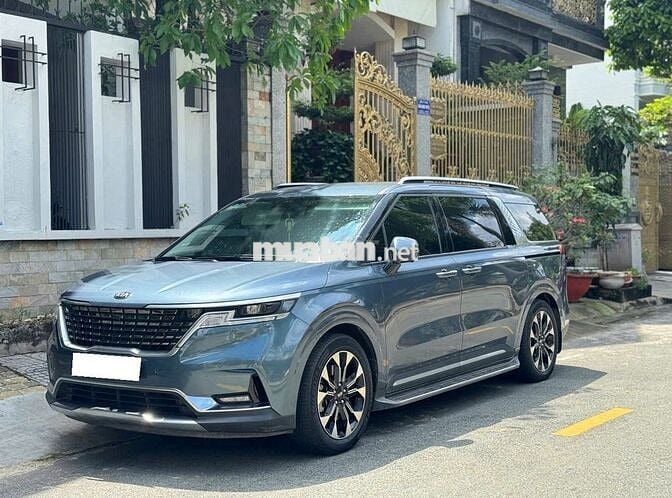 Kia Carnival 2022 Premium 2.2D 8 chỗ - 57,000 km.