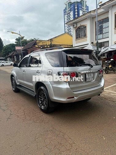 Toyota Fortuner 2016 2.5G - 100000 km