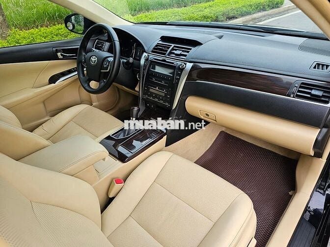 Toyota Camry 2019 bản 2.0E - 75,000 km siêu cọp.