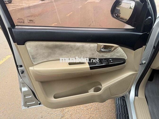 Toyota Fortuner 2016 2.5G - 100000 km