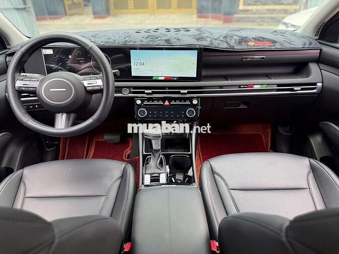 Hyundai Tucson 2025  - 4000 km zin cứng