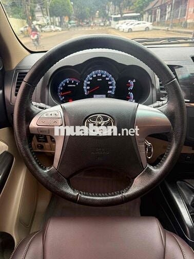 Toyota Fortuner 2016 2.5G - 100000 km