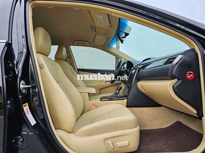 Toyota Camry 2019 bản 2.0E - 75,000 km siêu cọp.