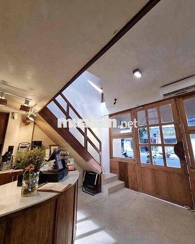 cần sang quán cafe được decor theo phong cách Nhật