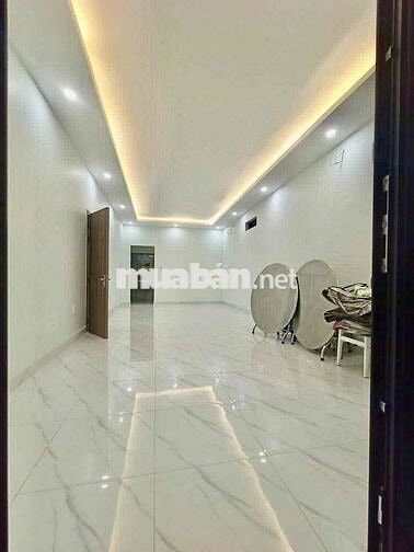 Cho thuê nhà sân vườn (350m2), 6PN, phường Trung Dũng (cũ).