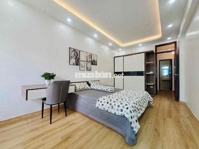 Nhà Nguyên Căn phố Lĩnh Nam 35m x 5 Tầng full nội thất mới đẹp 10tr