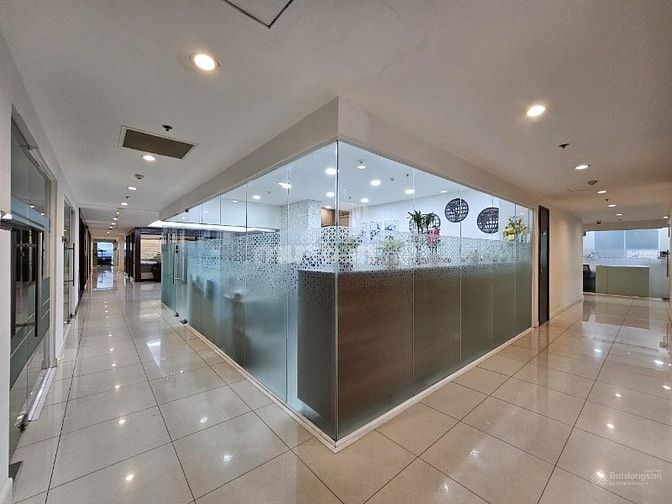 Cần bán văn phòng smart office The Prince Novaland 