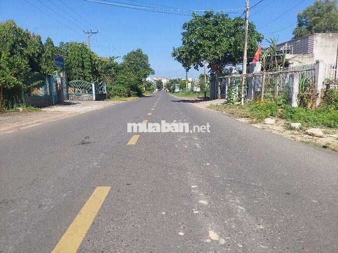 BÁN LÔ ĐẤT MẶT TIỀN ĐƯỜNG SỐ 11 ẤP 1 TÓC TIÊN,