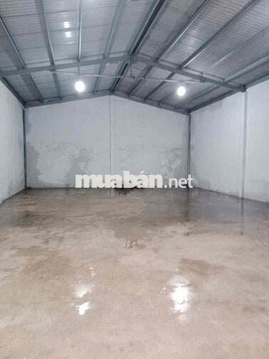 Cho thuê kho xưởng (300m2), gần cây xăng 26, phường Tân Phong (cũ).