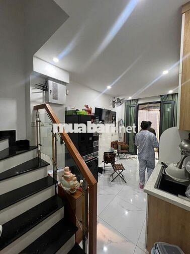 MINI HOUSE CĂN GÓC SAU LƯNG CHUNG CƯ HÀ ĐÔ NHỈNH 5 TỶ