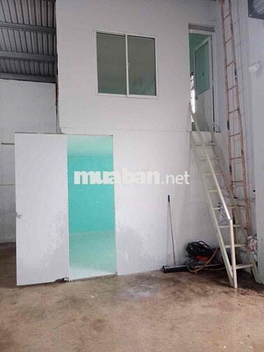 Cho thuê kho xưởng (300m2), gần cây xăng 26, phường Tân Phong (cũ).