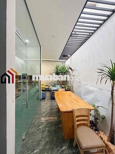 CHO THUÊ NHÀ MẶT TIỀN ĐƯỜNG NGUYỄN VĂN CỪ