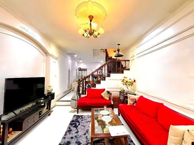 Duy Nhất!Bán nhà phố VIP Thái Hà 60m2,MT:4,2m,oto đỗ,để ở & KD,16,8tỷ.