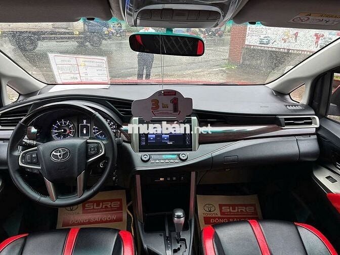 Innova Venturer 2020- 63270km-Xe đẹp -Giá còn giảm