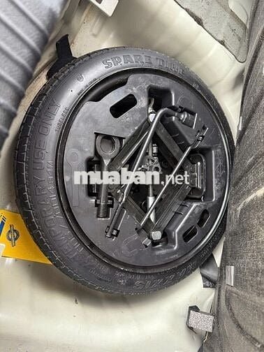 Cần bán xe gia đình đang sử dụng