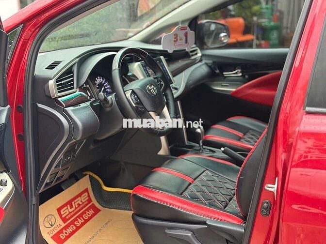 Innova Venturer 2020- 63270km-Xe đẹp -Giá còn giảm